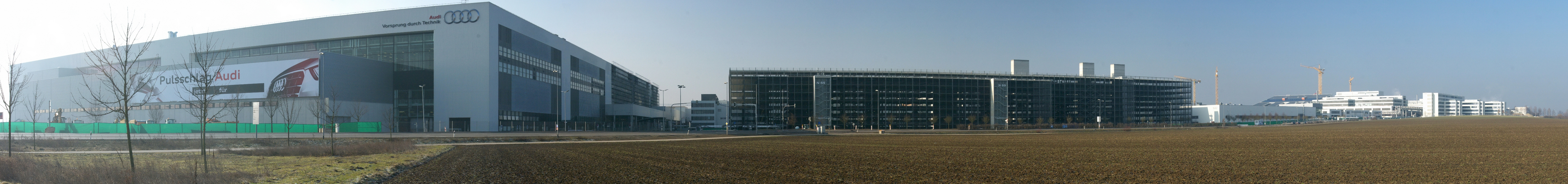 Audi_030313-2 Med Panorama